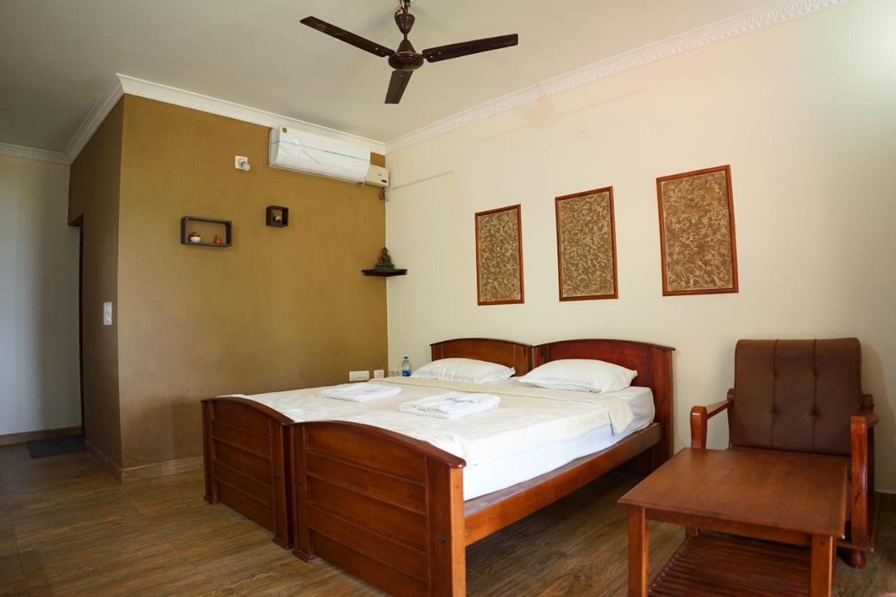 Club 7 Beach Resort Kannur Room photo