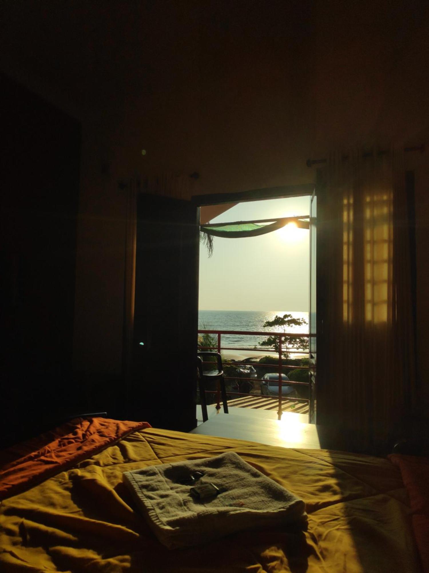 Club 7 Beach Resort Kannur Room photo